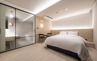 H hotel