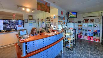 Halls Creek Motel