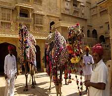 Hotel Narayan Niwas Palace