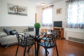 Apartments Sutalo