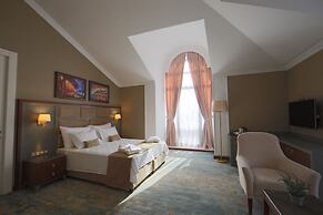 Saat Meydani Hotel