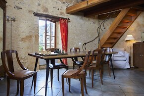 La Maison Bleue
