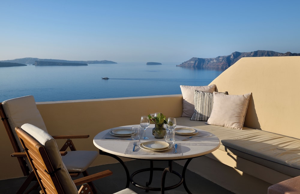The A Collection, Oia by K&K