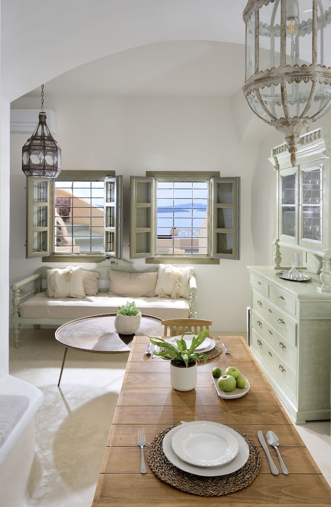 The A Collection, Oia by K&K