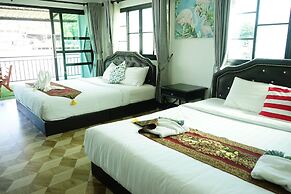 Chaiyai River Front Hotel