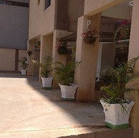 S. Lucie Mango Apartment