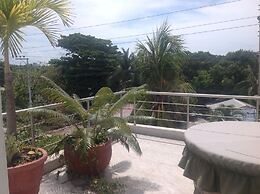 Lili House
