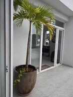 Lili House