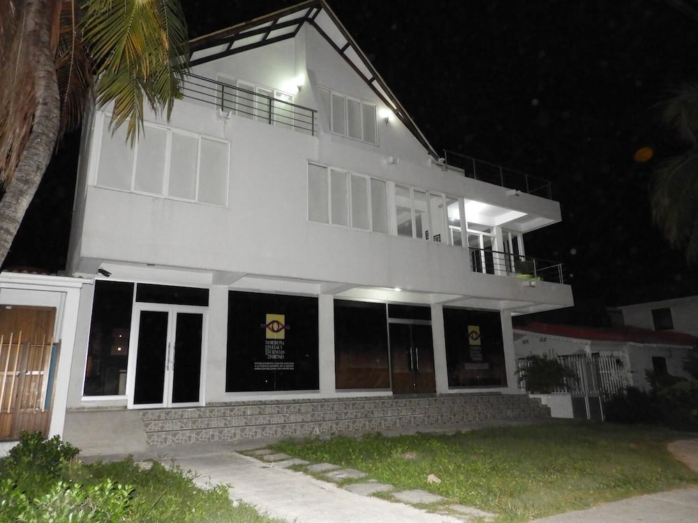 Lili House