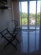 Lili House