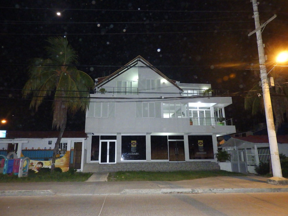 Lili House