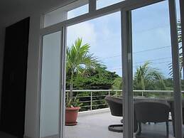 Lili House