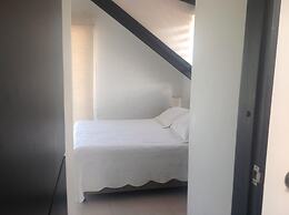 Lili House