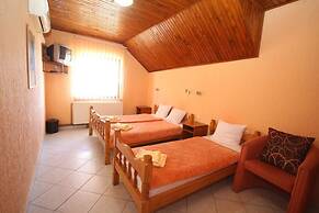 Guest House Vila Alexandar