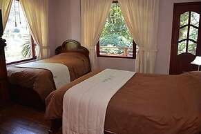 El Pedron Hotel