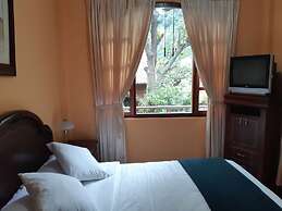 El Pedron Hotel