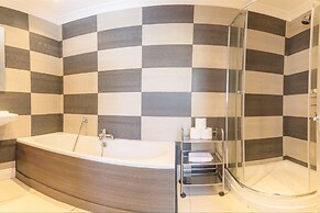 Luxury Apartments - Churchside