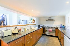 Luxury Apartments - Churchside