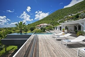 Villa Discovery