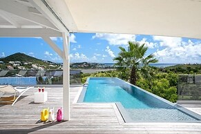 Villa Discovery