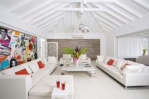 Villa Discovery