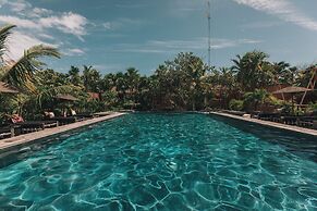 Radhoo Tulum