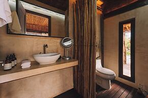 Radhoo Tulum