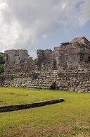 Radhoo Tulum