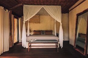 Radhoo Tulum