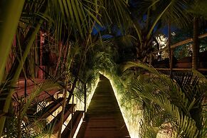 Radhoo Tulum