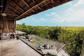 Radhoo Tulum