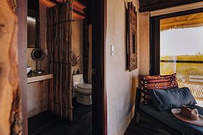 Radhoo Tulum