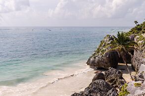 Radhoo Tulum