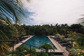 Radhoo Tulum