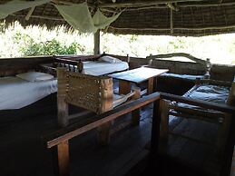 Mida Creek Eco Camp