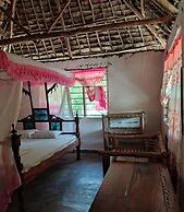 Mida Creek Eco Camp