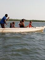 Mida Creek Eco Camp