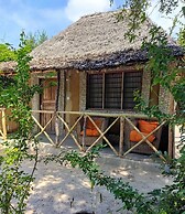 Mida Creek Eco Camp