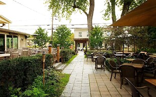 Auberge Ayers Cliff