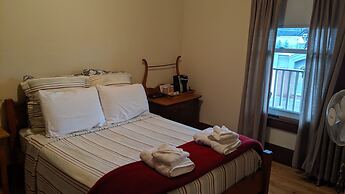 Auberge Ayers Cliff