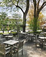 Auberge Ayers Cliff