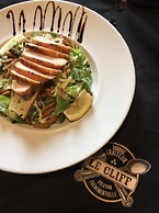Auberge Ayers Cliff