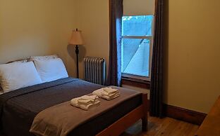 Auberge Ayers Cliff