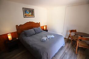 Hostal La Serena