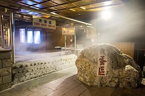 Dong Tair Spa Hotel