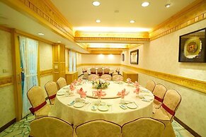 Dong Tair Spa Hotel