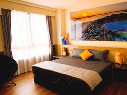 Jinduohai B&B