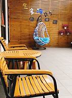 Jinduohai B&B