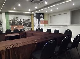 Hotel Savera
