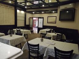 Hotel Savera